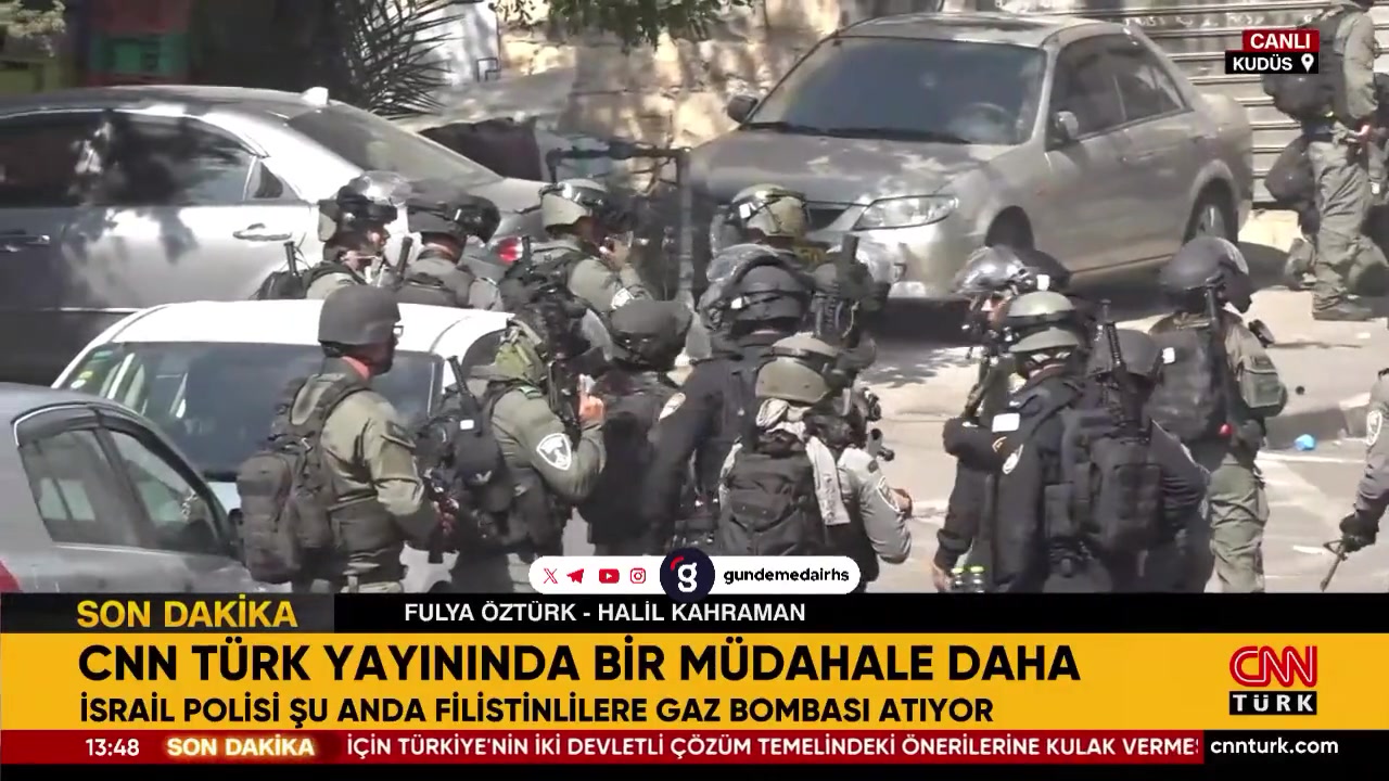 İsrail polisi namaz kılanlara gaz bombası attı: Saldırı!