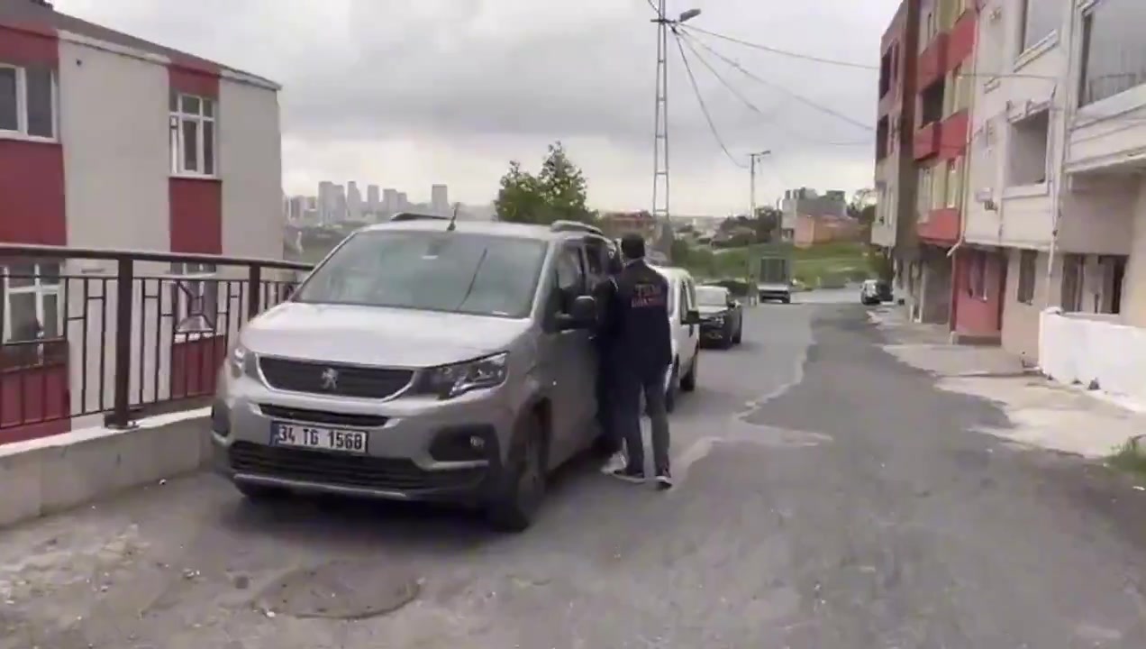 İstanbul'da "MAHZEN-42" operasyonu: 33 şüpheli yakalandı