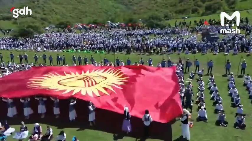 Kırgızistan'da dondurma kamyonu 29 öğrenciye çarptı, 18'i hastanede