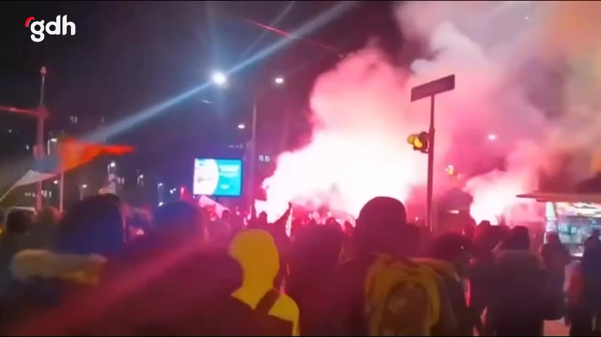 Sırbistan'da milliyetçi Sırplardan Kosova destek protestosu