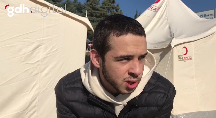 Hatay'da genç afetzede: "Vali gelecek diye çadırları kaldırdılar."