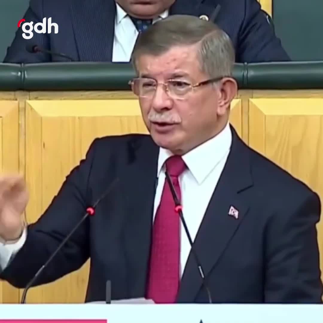 "Ahmet Davutoğlu: 'Kürtleri sevmeyen Türk, Türk değildir' dedi"