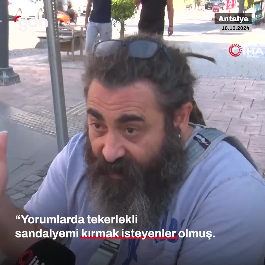 Engelli rampasına park eden araca tepkiler: Tekerlekli sandalye!
