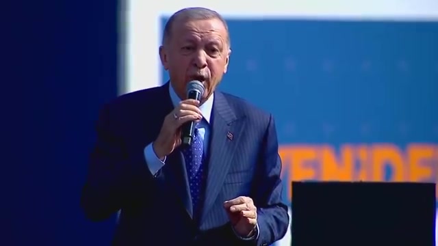 Erdoğan: Bavul paralarla ilgili izah yapılamadı, siyaset kirlendi