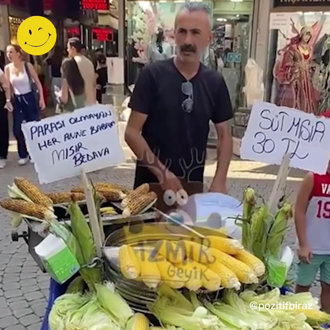 İzmir’de seyyar satıcının bedava mısır teklifi duygulandırdı