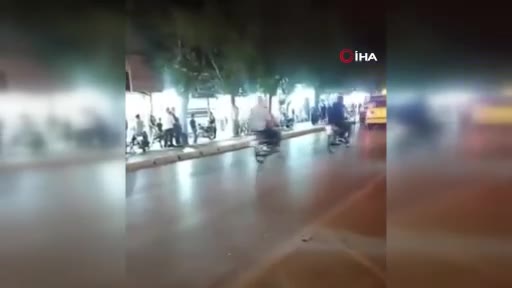 Şiraz'daki Şah Çerağ Türbesi'ne silahlı saldırıda 4 ölü, 8 yaralı