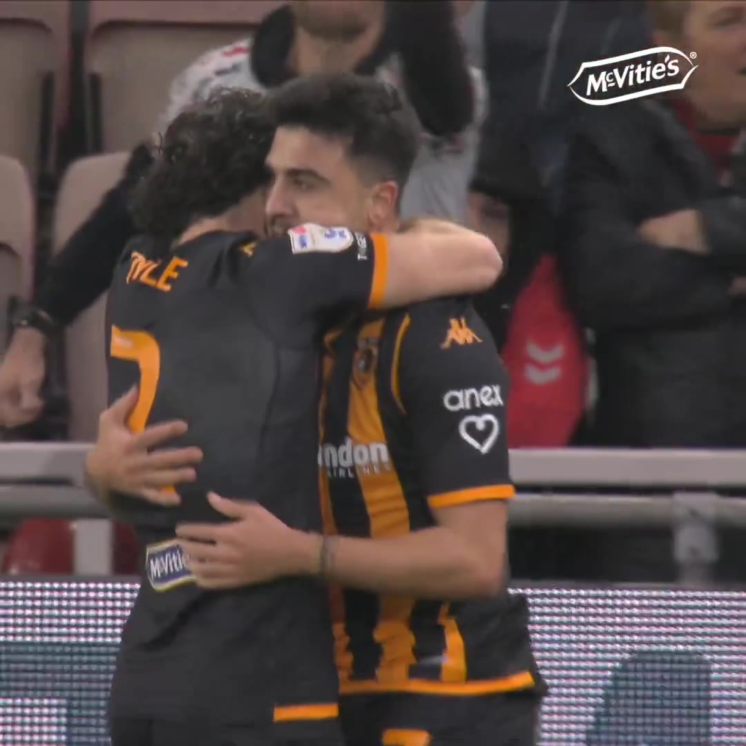 Hull City 3 puanı Ozan Tufan'ın golüyle aldı