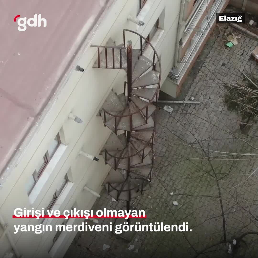 Elazığ'da girişi olmayan 5 katlı yangın merdiveni görüntülendi