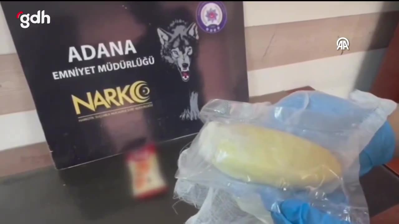 Adana'da kruvasan paketinde 300 gram uyuşturucu bulunduğu için tutuklama