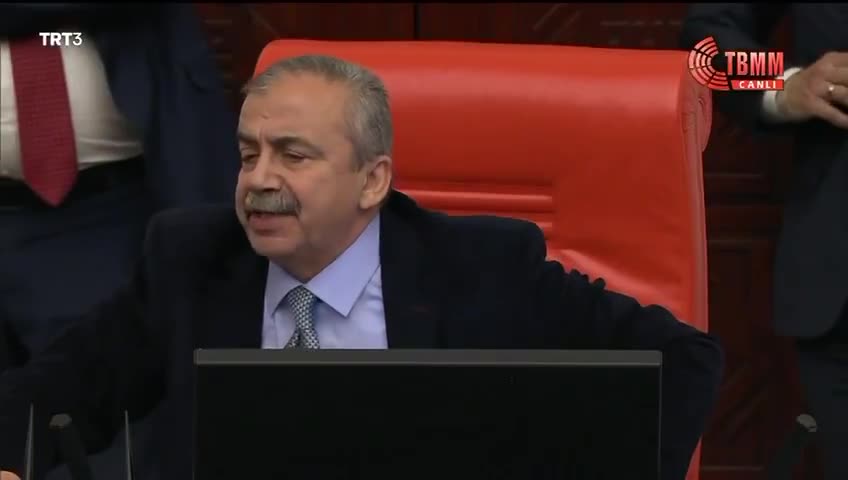 CHP'li vekil Meclis'te gerginliğe neden oldu!