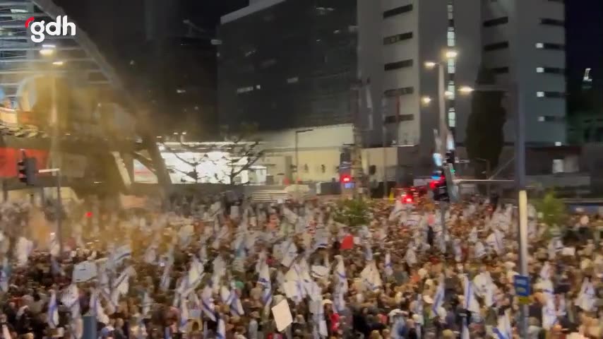 Tel Aviv'de ateşkes için toplananlar Netanyahu'nun istifasını istedi