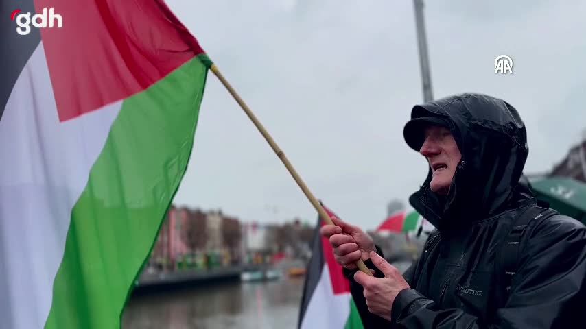 Dublin'de "Soykırımı durdurun" sloganıyla Gazze için ateşkes