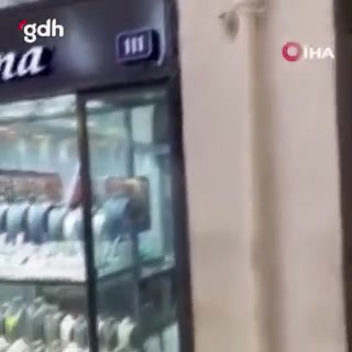 İstanbul’da yağmur Kapalıçarşı ve Tahtakale’yi su bastı