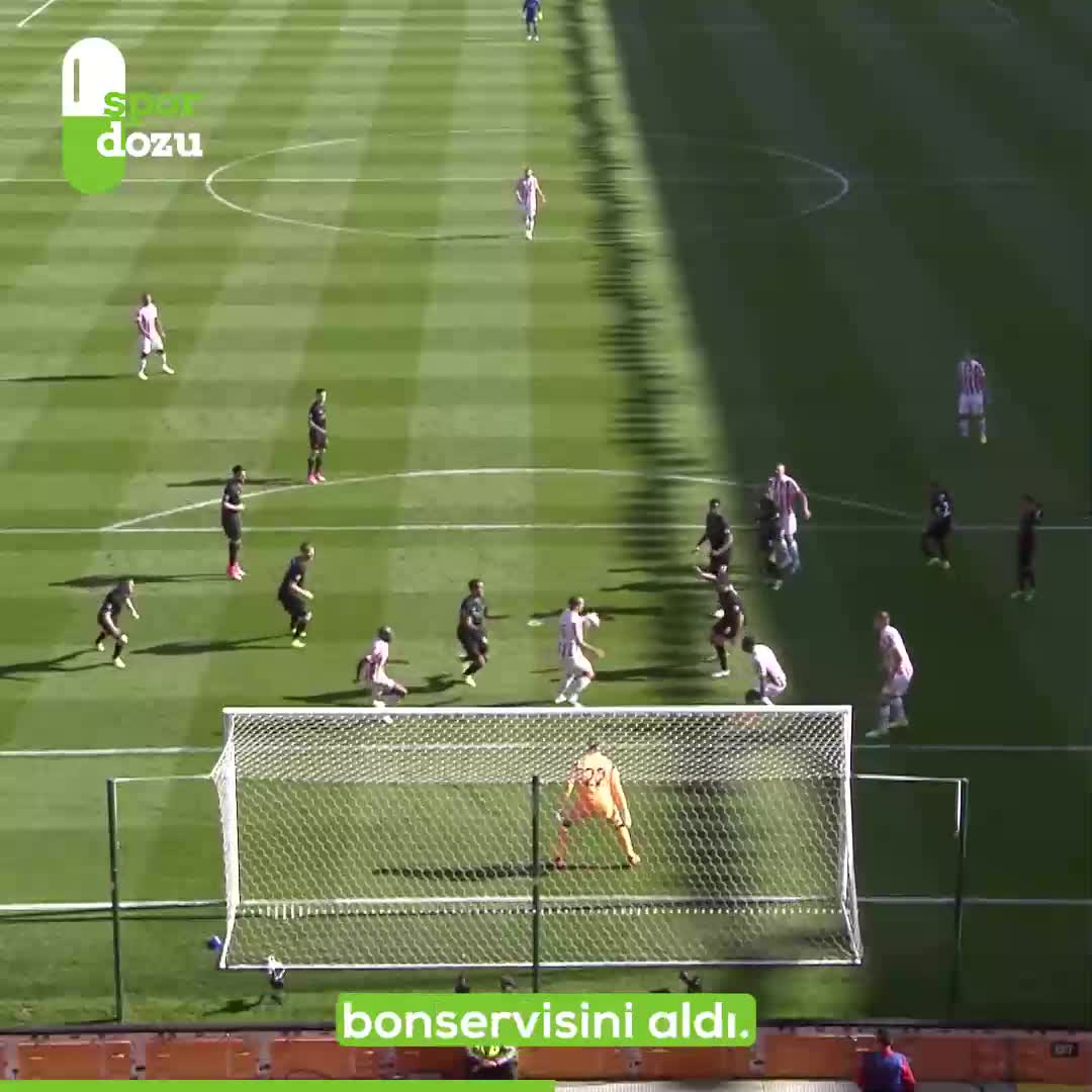Bahçeden Premier Lig'e: Simon Mignolet'in Hikayesi
