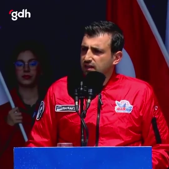 Selçuk Bayraktar: Ev sahipleri için meydan, istiklâl için