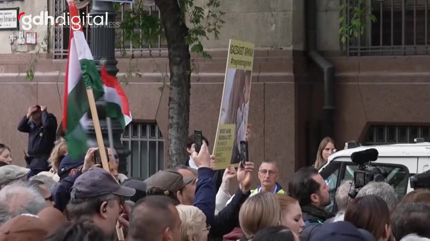 Macaristan'da göstericiler çocukların korunması için reform istiyor