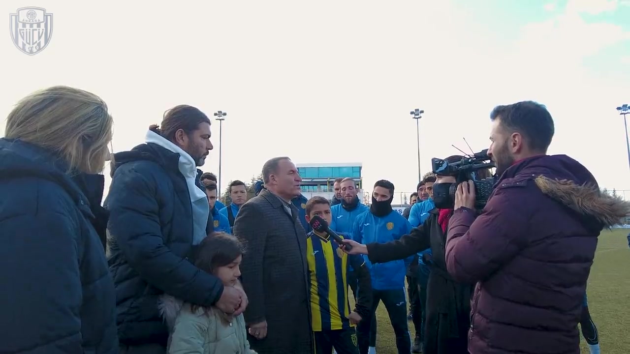 Ankaragücü depremzede İsa'nın hayallerini gerçeğe dönüştürdü