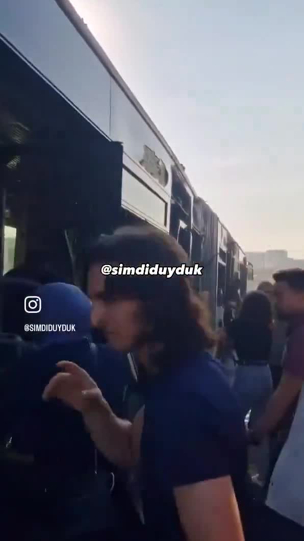 Küçükçekmece'de metrobüs kazasında 1 ölü, 35 yaralı