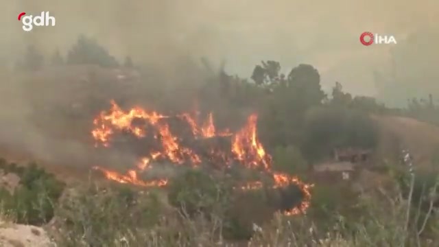 Çanakkale'de Orman Yangınına Hava ve Karadan Müdahale