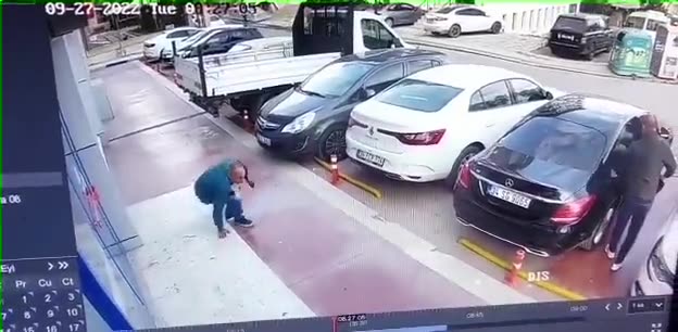 MHP'li Erkan Hançer Sancaktepe'de silahlı saldırıda hayatını kaybetti