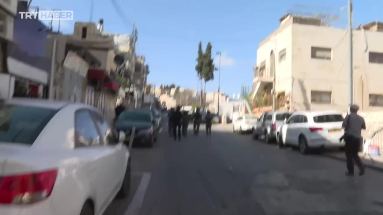 İsrail güvenlik güçleri TRT Haber canlı yayınına müdahale etti