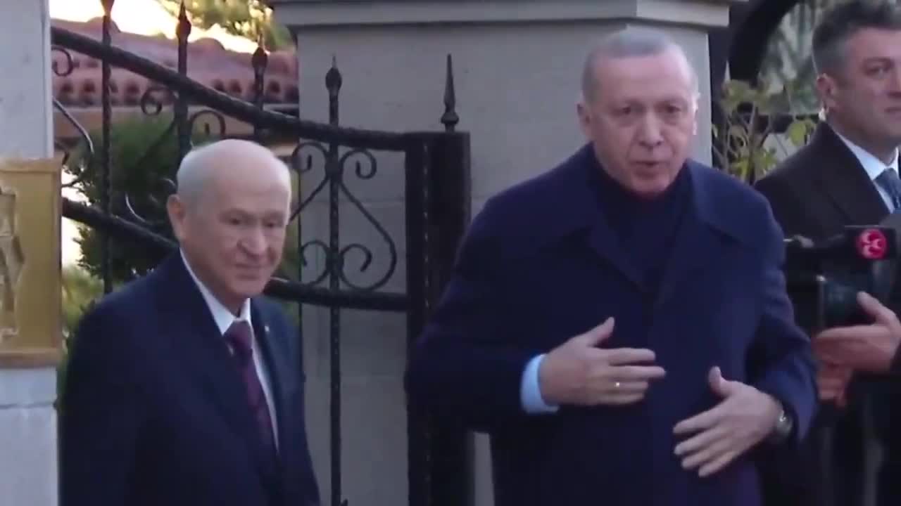 Erdoğan'dan Bahçeli'nin kaban giymemesiyle esprili sözler