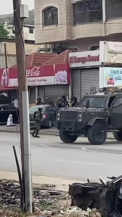İsrail güçleri Huwara'da Filistinli kıza şiddet uyguladı