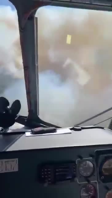 Eceabat'ta yangın, Çanakkale Boğazı gemi trafiğine kapandı