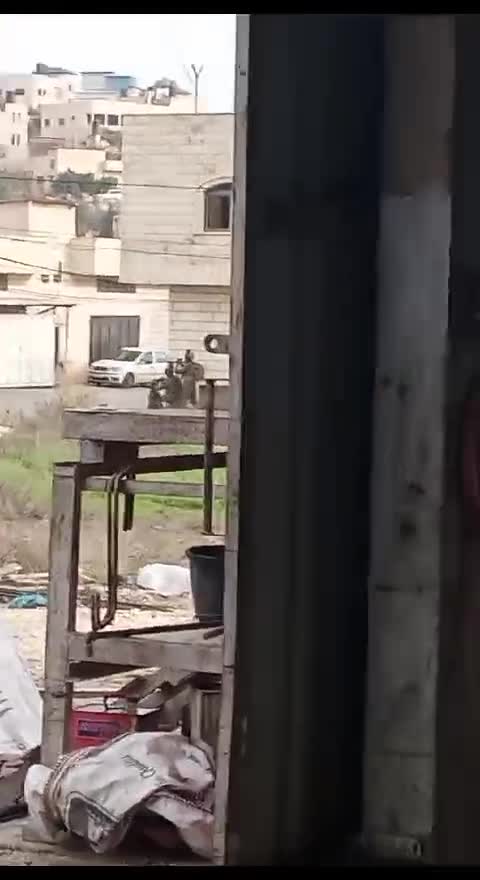 İsrail güçleri, Cenin'in Kabatiya kasabasına baskın düzenliyor