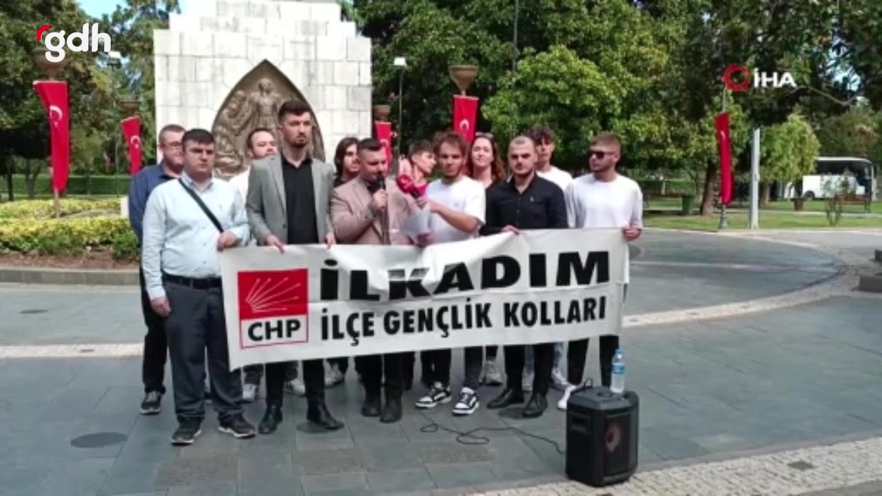 CHP Gençlik Kolları'ndan Kılıçdaroğlu'na 'Aday Olmayın' Çağrısı
