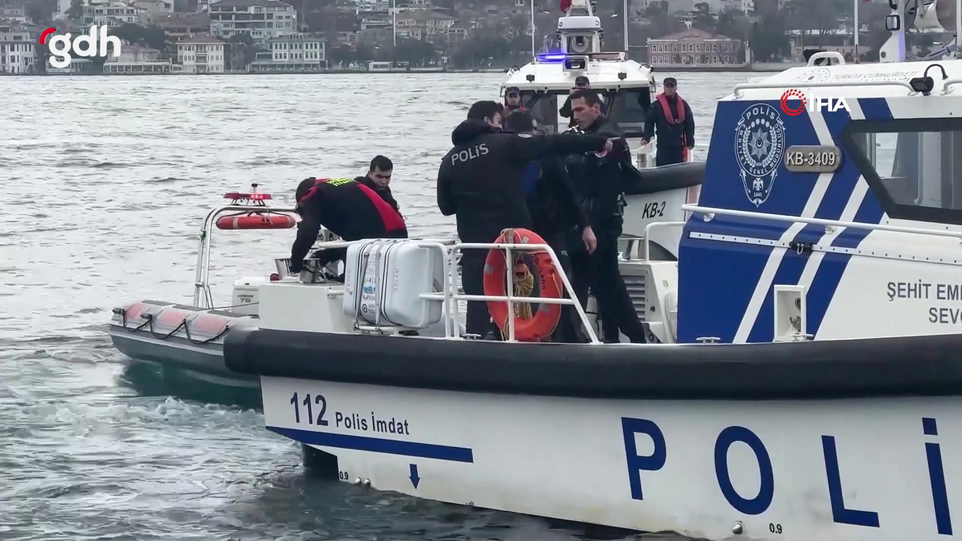 Kuruçeşme'de iskele yapımı esnasında toprak kaydı; bir işçi öldü