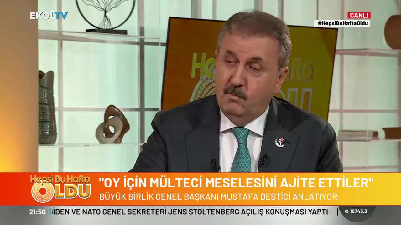 Mustafa Destici: 

Mülteci meselesi oy için ajite ediliyor. 

Mülteciler suç işliyor, ama vatandaşlarımız da suçlu. 

Gelen Afganlar çoğunlukla Türk soylu. 

Rus dost, Arap düşman algısı var