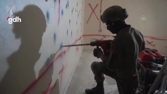 İsrail, Nablus'taki Filistinli tutuklu Usame et-Tavil'in evini yıktı