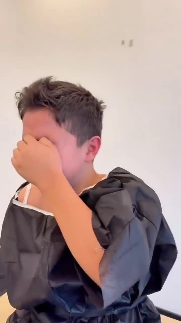 Düşme sonrası işitme kaybı yaşayan çocuk tedaviyle duydu