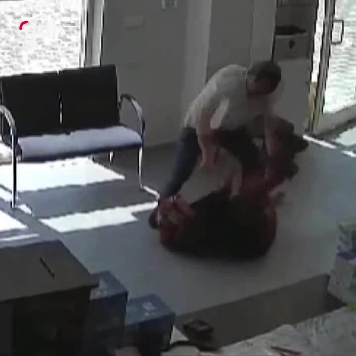Konya'da eşini bıçaklayan adam tutuklandı