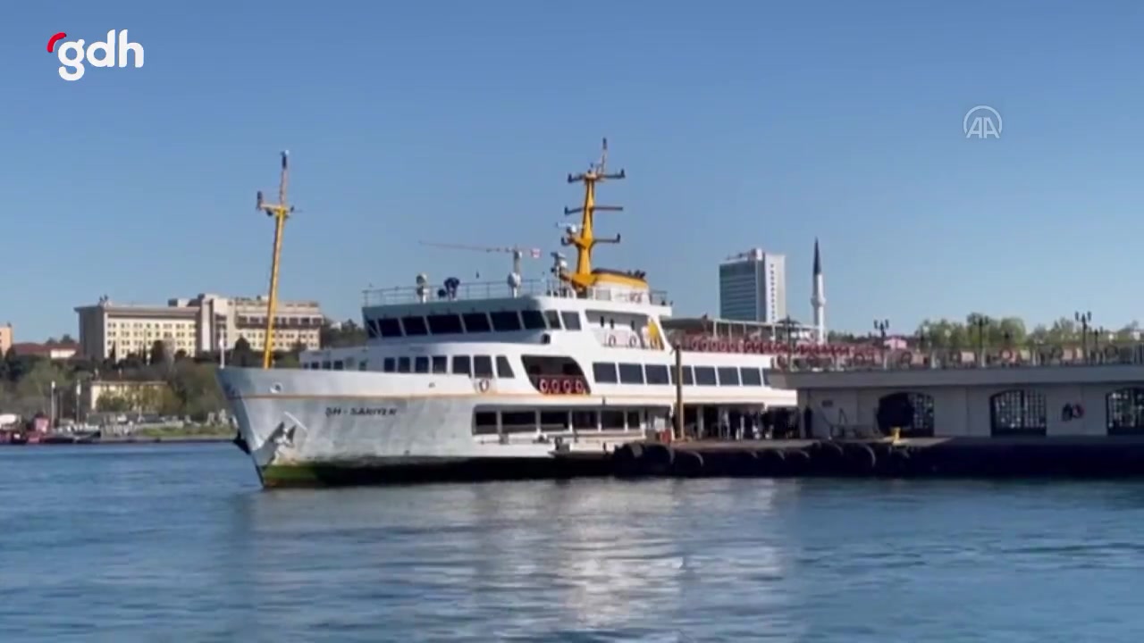 İBB Vapurunda "Düdük Çalma" Eylemi Devam Ediyor