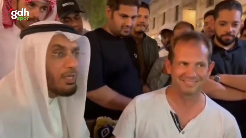 Fransız Nicolas Paul Jaeger, Katar'da Müslüman oldu