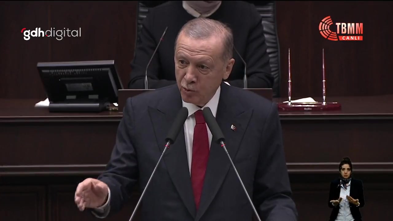 Erdoğan: Fransa, sabah başka akşam başka olmaktan vazgeçsin