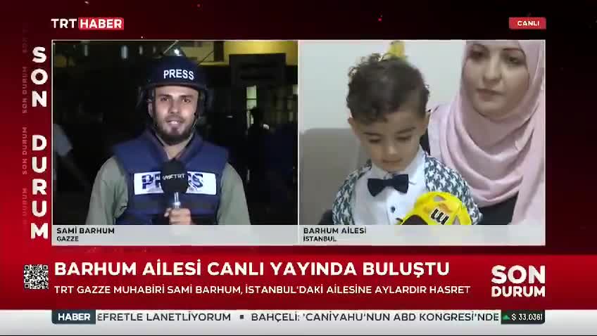 TRT Arabi muhabiri Barhum, canlı yayında ailesiyle buluştu