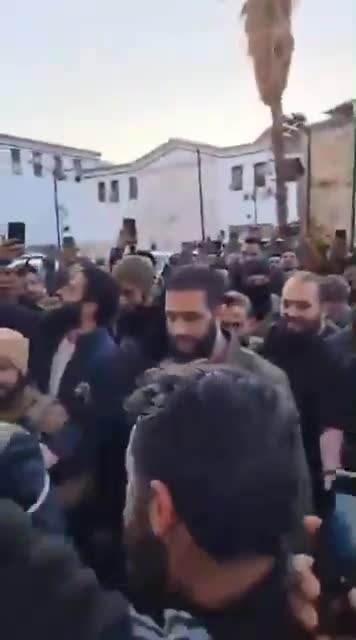 HTŞ lideri Colani, Suriyeli devrimcilerle Şam'da gezdi