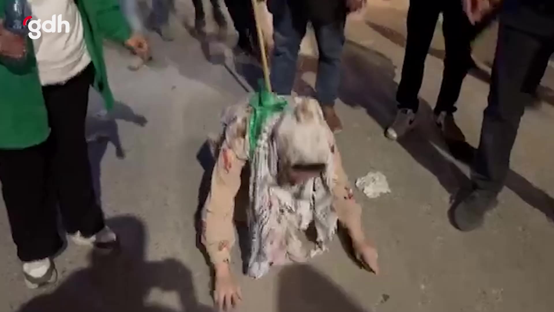 Filistinli esir Sarah Abdullah, özgürlüğüne kavuşarak şükür etti