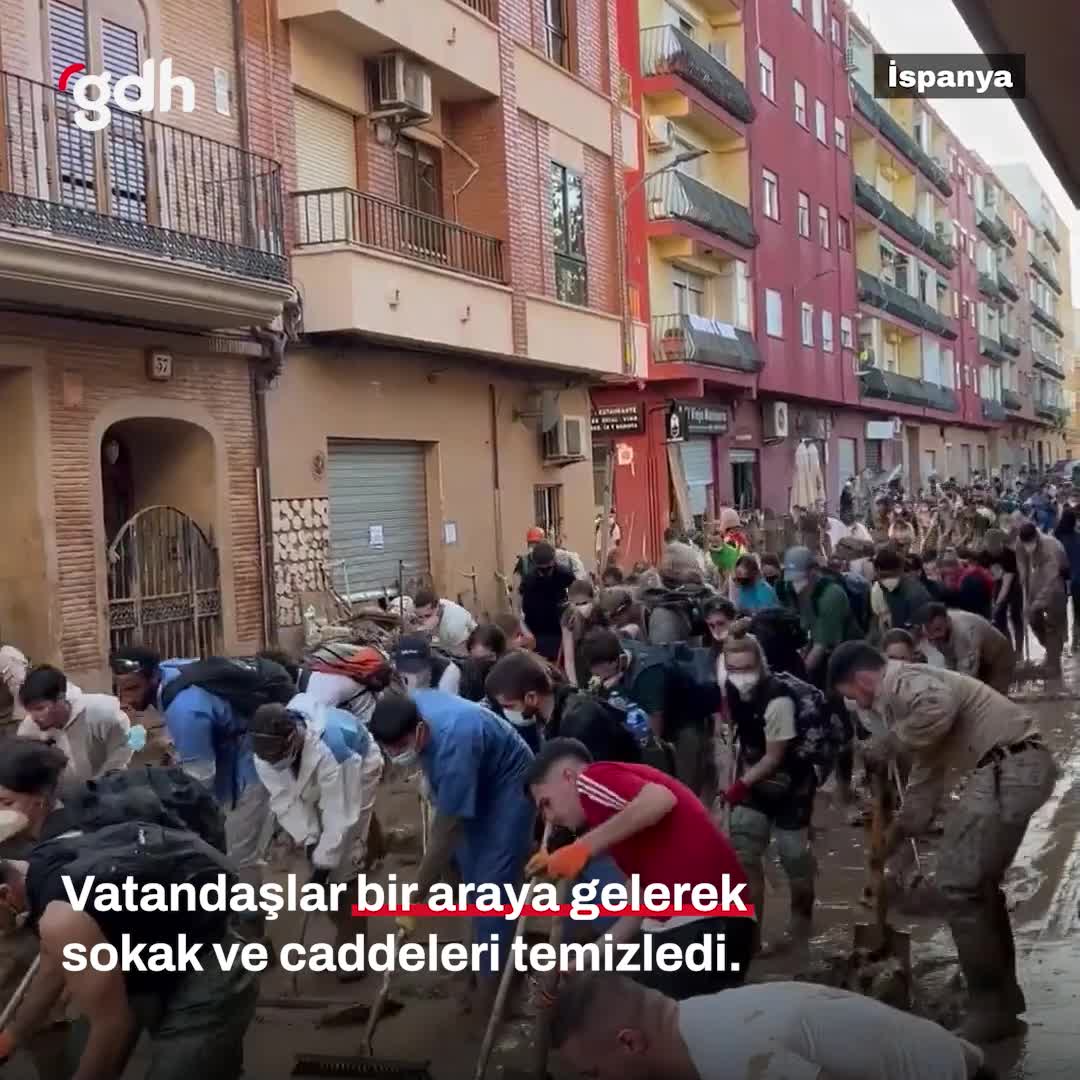 Sel felaketine karşı Valensiya halkı tek yumruk oldu
