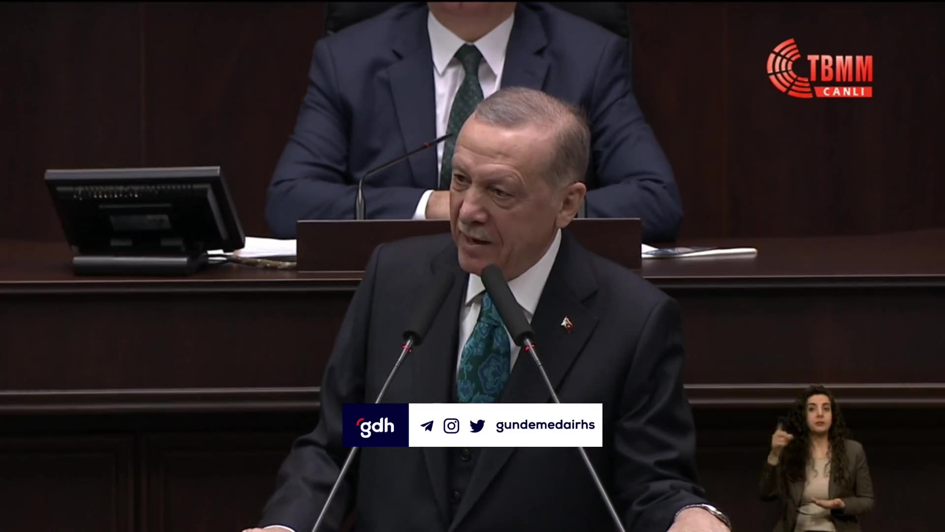 Erdoğan: "Baharı vaat edenler Kandil'e bahar getirir"