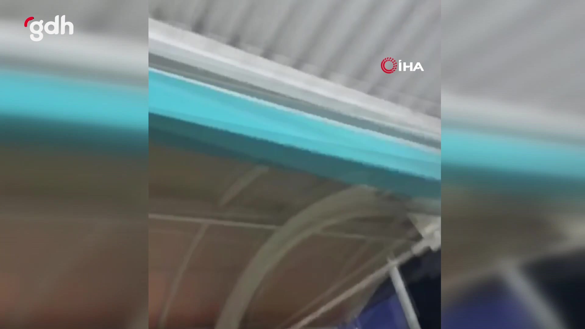 Bursa'da metroda alkollü kadına tartışma ve saldırı oldu