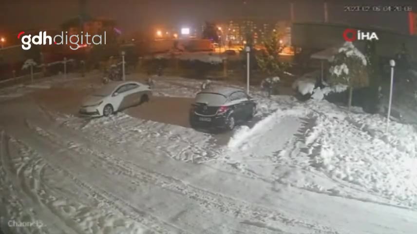 Malatya'daki The Garden Rezidans'ın çöküş anı görüntüleri ortaya çıktı