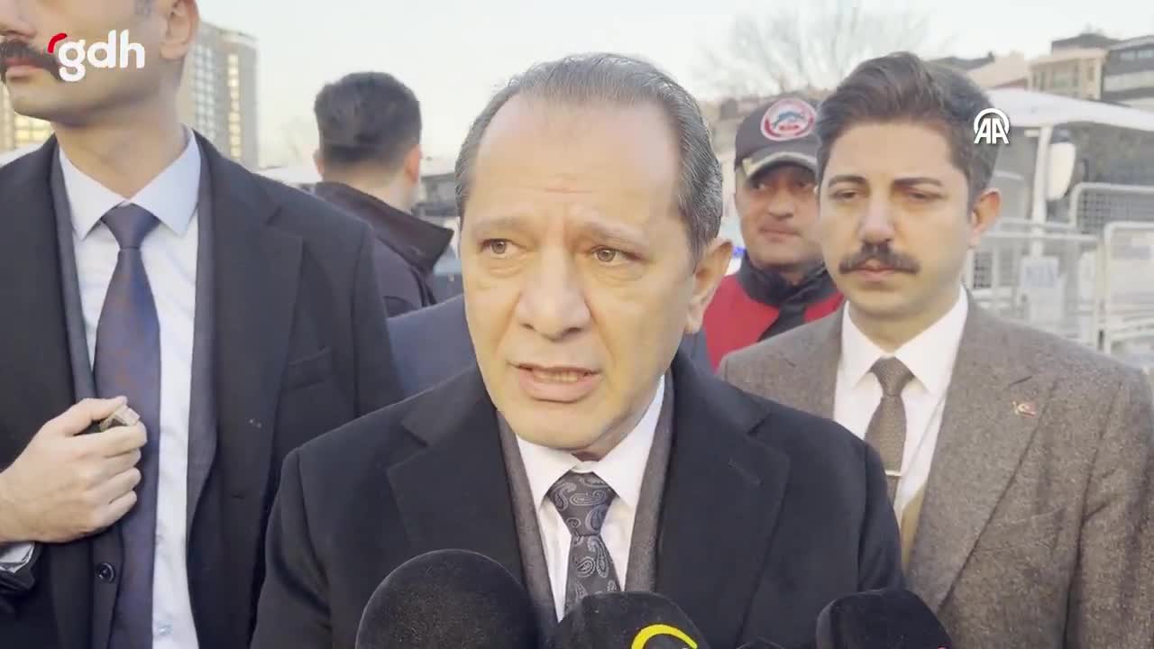 İstanbul'da Yılbaşı İçin Taksim'de Güvenlik Tedbirleri Alındı