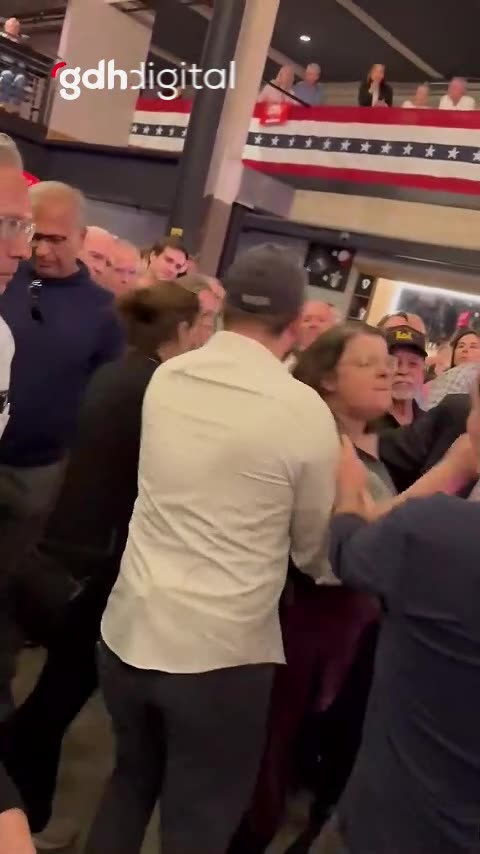 ABD'de Haley'i Gazze'deki soykırımı desteklediği için protesto ettiler