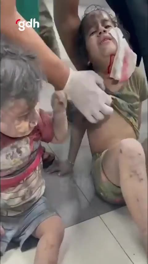 İsrail'in Gazze saldırılarında çocuklar ölü ve yaralı