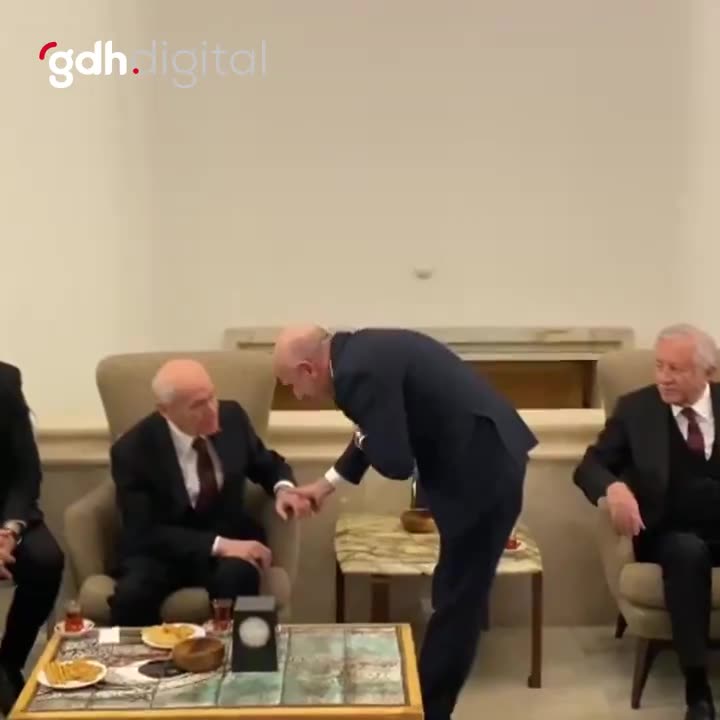 Sarıgül ve Öztunç, TBMM'de Bahçeli ile selamlaştı