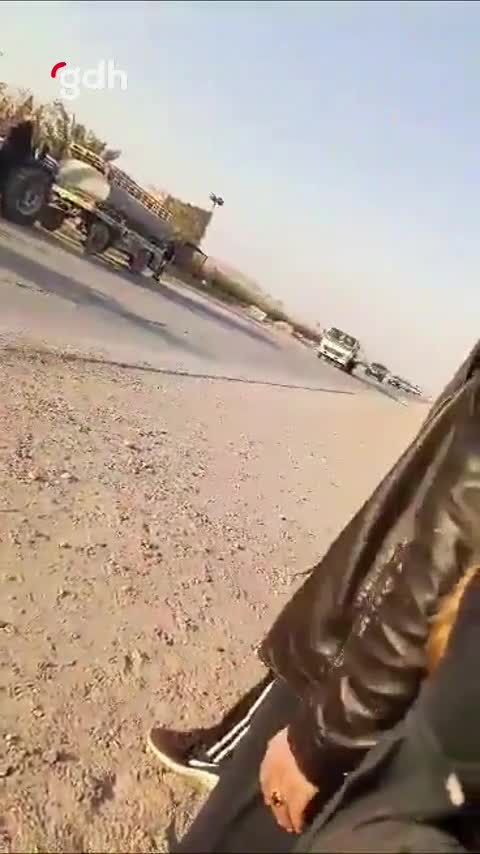 Esad rejimi, Rakka'nın doğusunu PKK/YPG'ye teslim ediyor